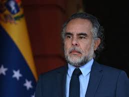 Armando Benedetti sigue como embajador hasta el #19Jul