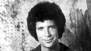 The voice) was born in treforest, pontypridd, glamorgan, wales. 7 6 1940 Geburtstag Tom Jones Bremen Eins