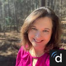 Bethanne Smith's Instagram, Twitter & Facebook