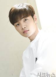 Its first aired on sbs for 20 episodes from november 7, 2016 to january 16, 2017, and a sequel ran from january 6 to february 25, 2020. Kim Min Jae Kim Min Romantic Doctor Korean Actors