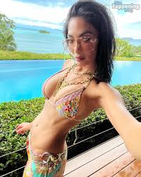 Indulge in Nicole Scherzinger's seductive beauty- ass images uncovered