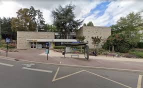 To visit attractions book a visit. Hauts De Seine A Ville D Avray Inquietudes Sur La Metamorphose Annoncee Du Centre Ville Actu Hauts De Seine