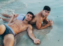 FOTOS: ¿Contenido porno? Gemelos Castillo prometen desnudarse en OnlyFans