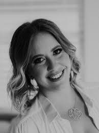 Mary Whittington's Instagram, Twitter & Facebook