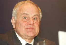 Kurt Lechner MdEP, der Vorsitzende der CDU Rheinhessen-Pfalz, sitzt bei der  CDU-Regionalkonferenz