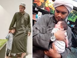 Thrush ditularkan dari mulut bayi ke puting ibu. Ada Baik Buruknya Tapi Ini Cara Lepaskan Anak Daripada Terus Hisap Puting Mingguan Wanita