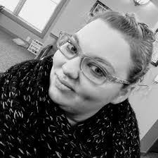 Amanda Mulligan's Instagram, Twitter & Facebook