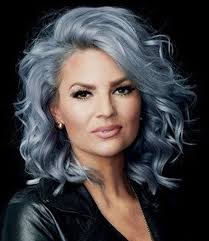 Pentru ochii caprui sunt recomandate culorile calde (caramel, maro deschis sau whisky). Culori De Par Fara Varsta Pentru Doamne 50 Cele Mai Bune Alegeri