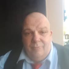 Hallo mein Name ist Fred herzlich willkommen wünsche dir einen schönen  Start in den neuen Monat