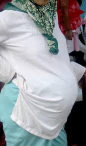 Saat bertemu justru saling jatuh cinta dan melakukan hubungan terlarang?? Gara Gara Tak Tahan Nafsu Seorang Ibu Sanggup Berzina Dengan Anak Sendiri Sehingga Hamil Ya Allah Ya Allah Sekamarrindu2009 S Blog