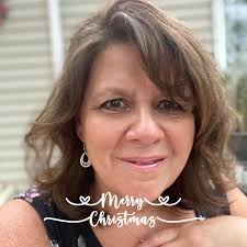 Festive places to visit in Hartford area