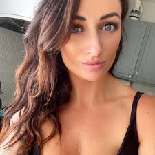 Hairdresser recommendations for blonde root touch-up