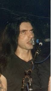 With the knowledge that Bill Hader started out as crew/stagehand I can't  help but notice that 90% of the time he still dresses in all black for  interviews