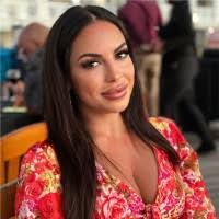 Leeann Benedetti's Instagram, Twitter & Facebook