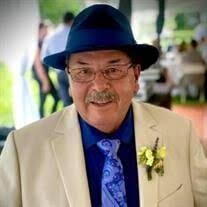 Linda Merrow's Instagram, Twitter & Facebook