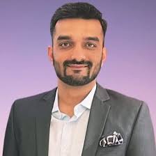 Earlier today, I had shared the ongoing contriversy involving Influencer  Hasfah, Deola Sagoe, and #Thayour regarding the custom-made dress saga.