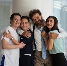 Bu Ekip Harika Mucizedoktor Foxtv 2020 Unluler Doktorlar