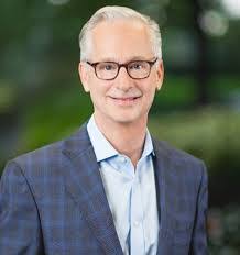 Sean Seever's Instagram, Twitter & Facebook