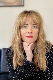 Jennifer Linton's Instagram, Twitter & Facebook