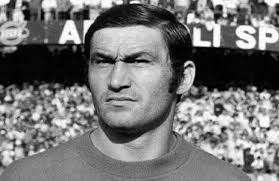 The site lists all clubs he coached and all clubs he played for. S1hlsoolzlshhm