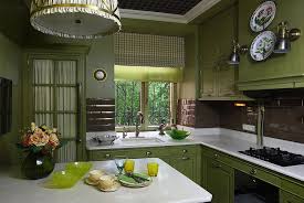 Olive green kitchen cabinets are trendy in vintage or contemporary kitchens as they are a throwback to the '70s, whilst keeping the kitchen light and airy. Dark Green Kitchens 20 Gorgeous Ideas For Those Who Love An Overload Of Green
