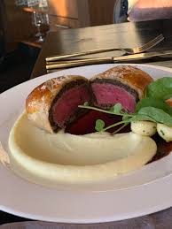 Maybe you would like to learn more about one of these? I Ate Beef Wellington At Hell S Kitchen In Vegas Yes It Was As Good As You Ve Dreamt Foodporn