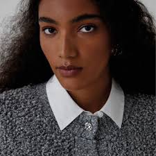 ⠀ ⠀ The sign of the Fifth Season. A striking coat, a bold "5" earring:  embodying assertive elegance #bethe5thseason ⠀ Photographer & D.A: Jose Enrique  Ona Selfa Assistant photographer: Pablo Kharroubi Model: