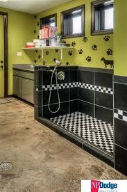 It will be easier on your back and knees in the long run the middle step serves as a drying station and has room for a cozy pet bed underneath. 40 Easy Dog Wash Station Ideas At Home Page 2 Of 2 Tail And Fur