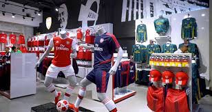 Arsenal train ahead of slavia prague. Arsenal Fan Skills Recorded In Merchandise Store