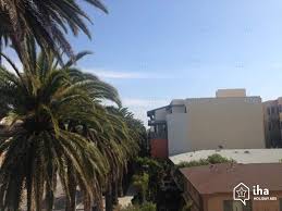 Dank der stark sinkenden mieten siedelten sich nach dem zweiten weltkrieg. Apartment Mieten In Einem Wohnblock In Los Angeles Iha 73043