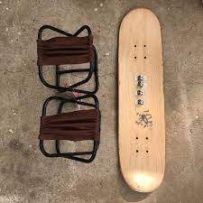 100均グッズを使いスケートボードスツールをdiy diyrepi ダイレッピ スケートボード家具 インテリア 収納 スツール