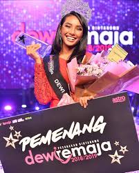 Dewi remaja 2018/2019 bakal bersiaran setiap hari ahad, pukul 10.30 malam di saluran astro ria (104) & ria hd (123) bermula 25 november depan. Macam Budak Tadika Soalan Biased Sesi Q A Dewi Remaja Hangat Dikritik Kisah Dunia