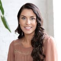 Lindsey Aberle's Instagram, Twitter & Facebook