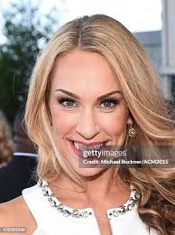 Michelle Witten's Instagram, Twitter & Facebook