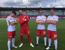 De ploeg kwam uit in de bundesliga en eindigde op een derde plaats. Dls Kits Red Bull Leipzig