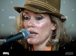 Cantante gallese femmina immagini e fotografie stock ad alta risoluzione