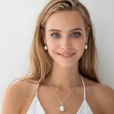 Huggie hot Swarovski Crystal NEW