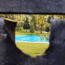 Saisonschluss In Der Badi Schwimmbad Freibad Herbst Herbststimmung Soblau Soblaueswasser Bergun Sommerende Sneakvi Schwimmbader Freibad Instagram