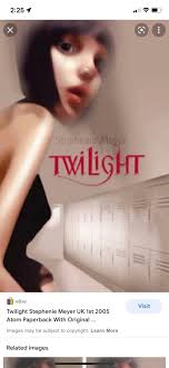 ok but i would love to see more covers of Twilight from different  countries! I've seen the horrible one from England, so I present to you my  two fave Twilight books with