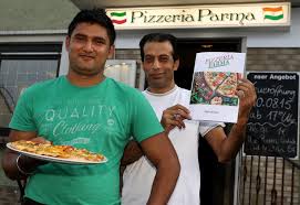 10 min kamen die pappteller auf billigem porzelan. Pizzeria Parma Pasta Pizza Und Spezialitaten Aus Indien Nachrichten Aus Kamen Auf Kamenweb De Onlinemagazin Fur Kamen