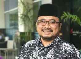 Menteri agama tuntut pemilik pesantren di oku yang perkosa santri dihukum berat. Alasan Menteri Agama Yaqut Trending Dengan Tagar Pecatyaqut Berita Diy