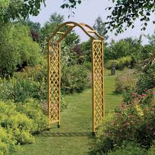 How To Build Trellis Arch Http Www Apilotsjourney Com How To Build Trellis Arch Trellises Trellis Arch Building Arche Jardin Treillis Jardin Jardins