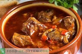 Il gulash è un piatto tipico della cucina ungherese di origine antica. Il Gulasch E Una Zuppa Due Ricette Giuste Del Goulash E La Storia Del Piatto