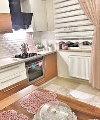 Modern Stile Sicaklik Katan Dokunuslar Funda Hanimin Keyifli Evi Ev Gezmesi Ev Ic Tasarimi Kolay Ev Dekorasyonu Ev Dekoru