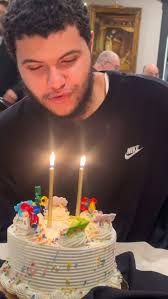 ✨ Watch the magic unfold ✨ From mixing bowls to beautiful dimensional  highlights — customized color is what I do best. Whether you're craving  brightness, depth, or that effortless blend, I've got