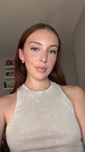 Mallory Hurley's Instagram, Twitter & Facebook