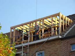 Vous Vous Lancez Dans Un Projet D Amenagement De Vos Combles Vous Souhaitez Gagner Une Piece A Vivre Et Toiture Maison Lucarne De Toit Agrandissement Maison