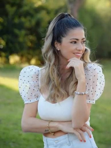 🚨 ESTALLÓ LA POLÉMICA: SU HIJO LA ACUSÓ DE PRESUNTO MALTRATO PSICOLÓGICO  😱 La influencer argentina Geraldine Mayer, radicada en Miami, quedó en el  ojo de la tormenta tras el duro testimonio