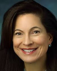 Andrea Hulse's Instagram, Twitter & Facebook