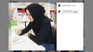 Berikut adalah artis tik tok paling populer. Artis Malaysia Kecam Emak Emak Main Tiktok Sebut Nggak Tahu Malu